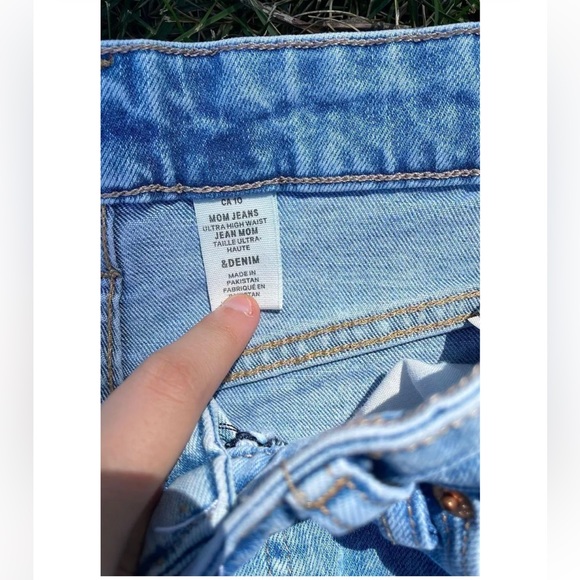 H&M Mom Jean - Picture 4 of 5